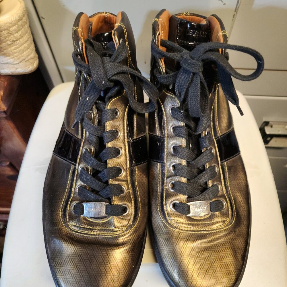 Bally Gold & Black sneakers Bally